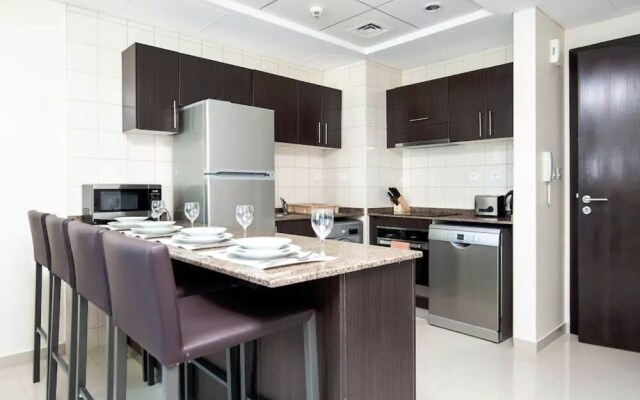 SuiteLets - Bay Central Suites