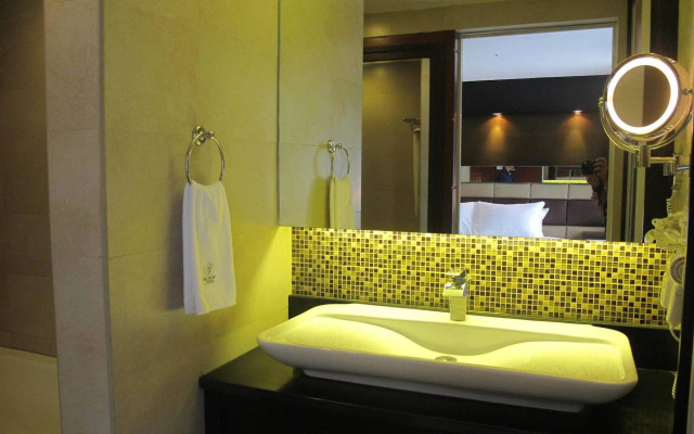 Kay Hotel and Residences