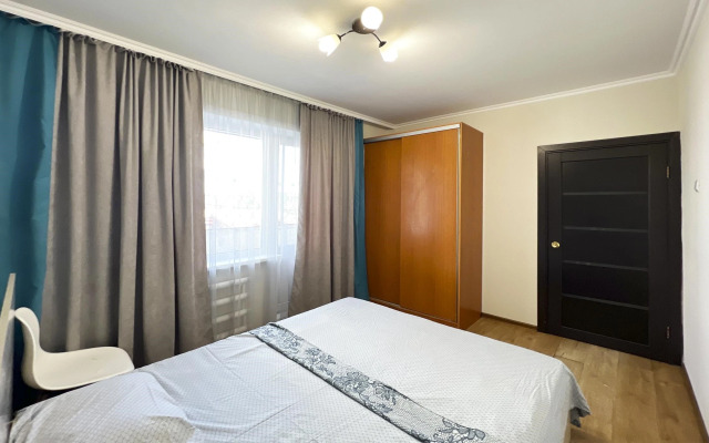 Добрые сутки на Мухачева 258