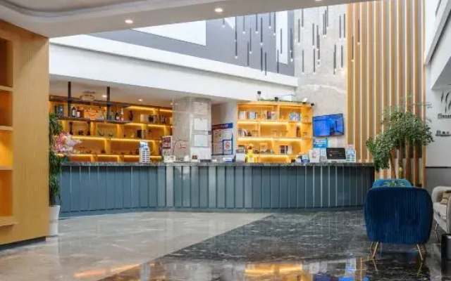 G·Garden Hotel (Nanchang Railway Station Bayi Square)