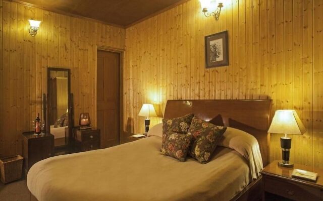 Hotel Nedous