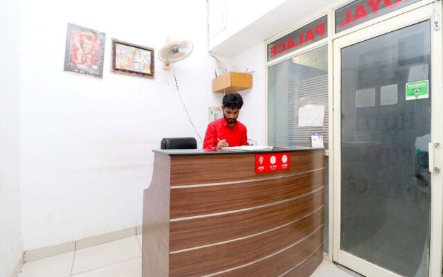 Oyo 37663 Hotel Royal Palace