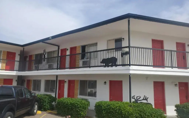 Almara Inn