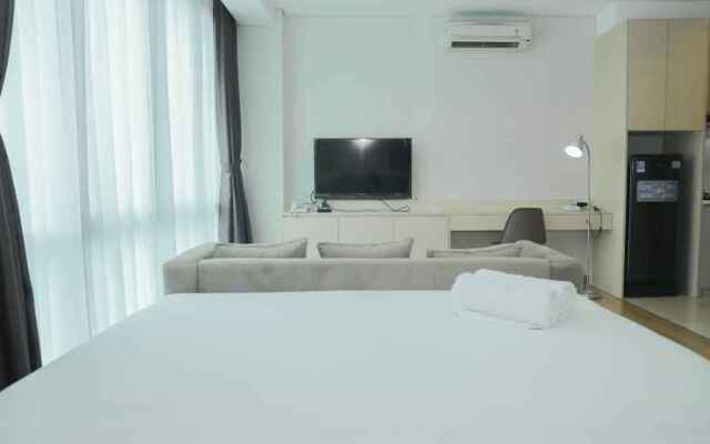 Comfortable Studio Room at Capitol Suites Apartment By Travelio