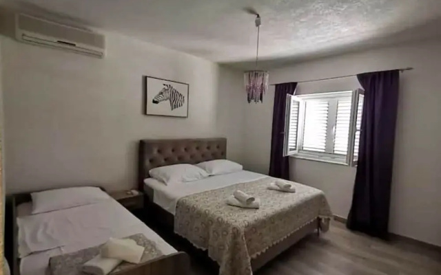 Quiet Family-friendly Trogir Apartment