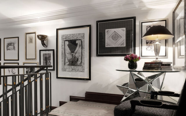 Schlosshotel Berlin By Patrick Hellmann