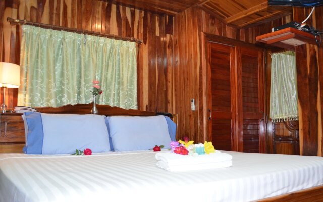 Home Stay Stc Bed & Breakfast