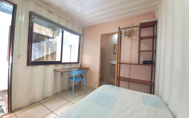 Costa Rica Eco-container Hotel