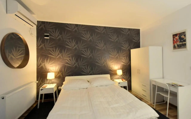 Neferprod Apartments - IS - CAM 01