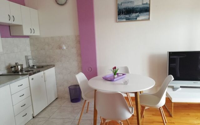 "room in Apartment - Villa Puljic : In This Charming App. With 4 you Will Spend Amazing Time"