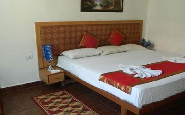 Town House Resort Candolim (Magnum Resort)