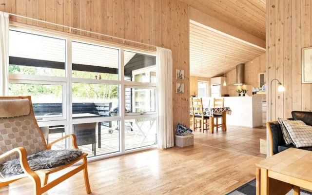 8 Person Holiday Home in Albaek-by Traum