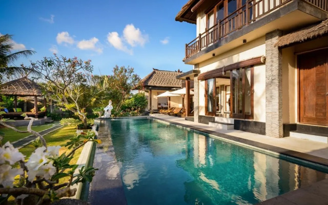 Balangan Beach Villa