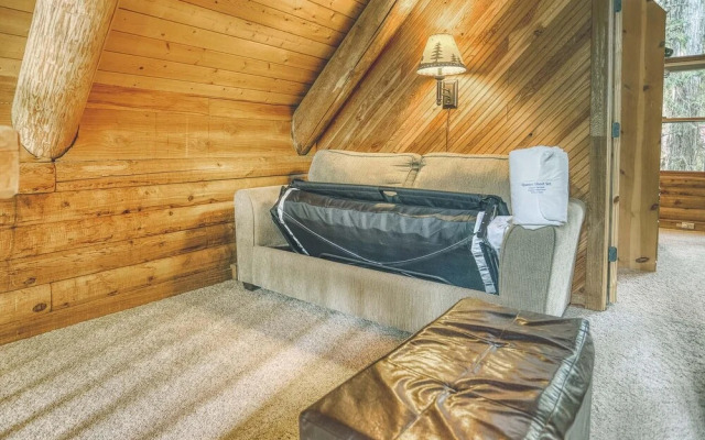 Cedarwood Lodge