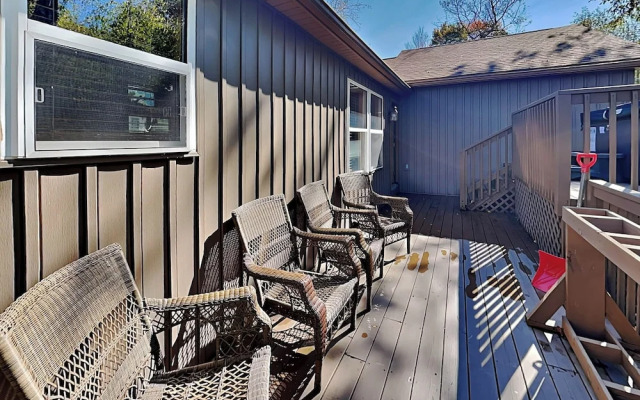 Eagle's Landing House