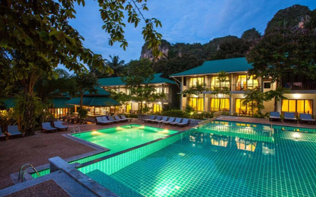 Dream Valley Resort Tonsai Beach