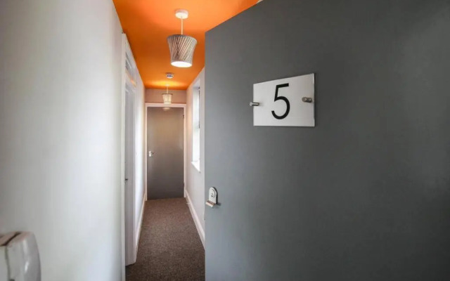 City Centre Modern Apartment