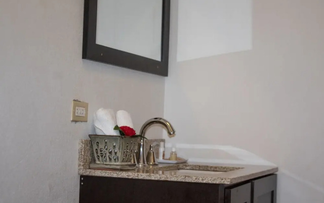 The Pub Comfort Suites