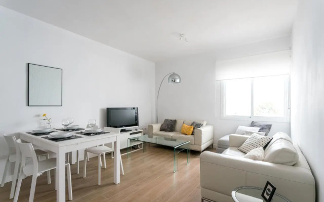 TRIANA 3 Bedrooms & 2 bath Parking Included