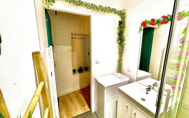 *Tropical*Hyper centre *Fibre Wifi*Studio