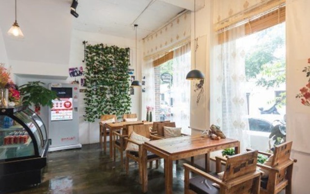 Yue Love Hotel