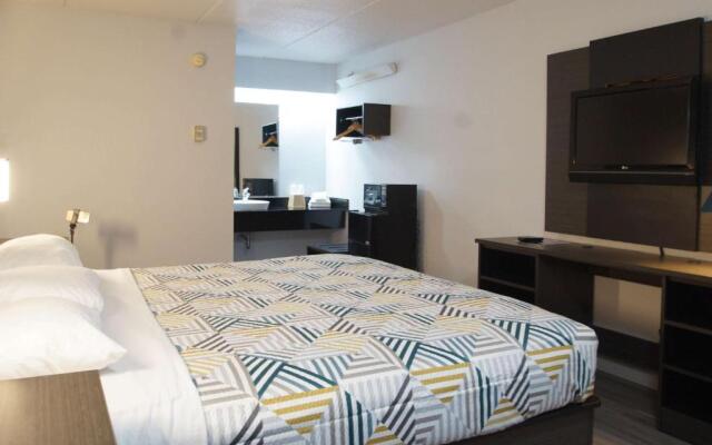 Motel 6 Charlotte, NC - Coliseum