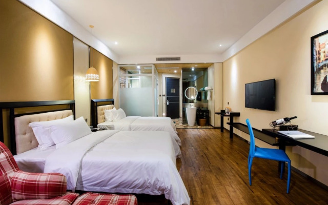 Vienna International Hotel (Li Guang Load Yong Run Plaza)
