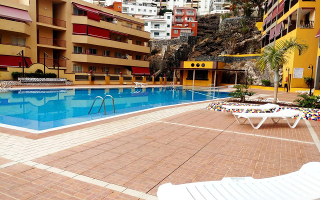 Olivia Sunset by HelloApartments