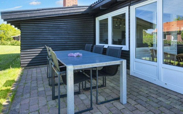 6 Person Holiday Home in Tarm
