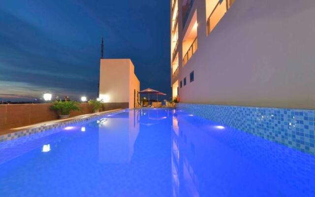 Tan Binh Hotel by ZUZU
