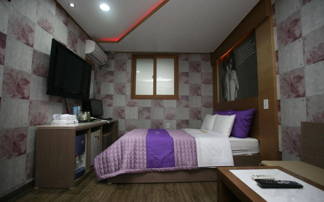 Castle Motel