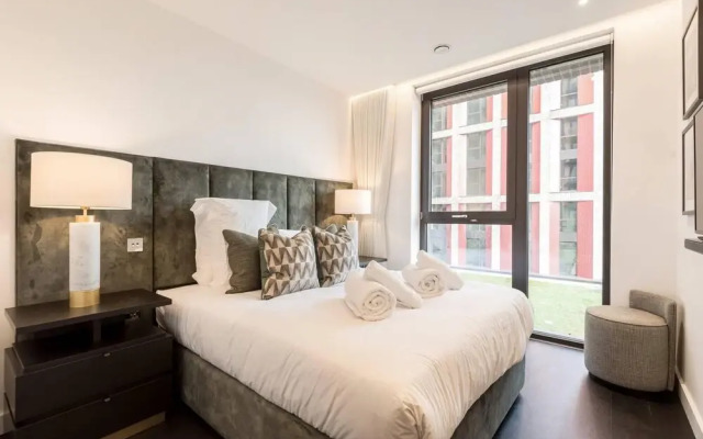 Luxurious 2 Bedroom Apartment With Winter Garden