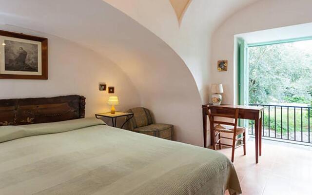 Appartamento in Villa con Giardino privato e piscina