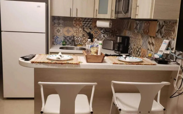 Lovely apartment with laundry & Parking