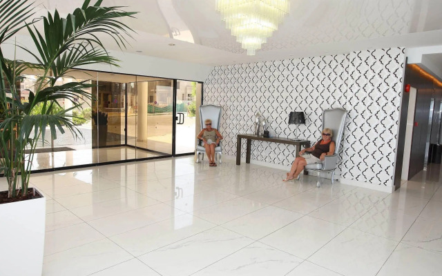 Silver Sands Beach Hotel