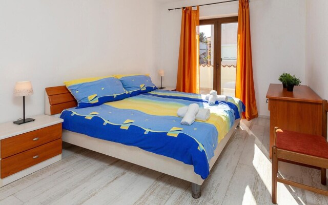 Awesome Home in Rovinj With Wifi and 6 Bedrooms