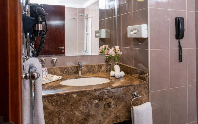 Retaj Al Rayyan Hotel