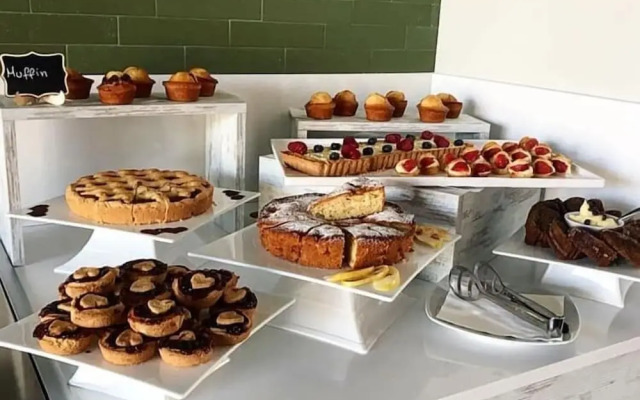 Youmami Lifestyle Suite Hotel