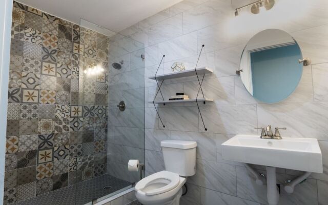 Deep Ellum Hostel