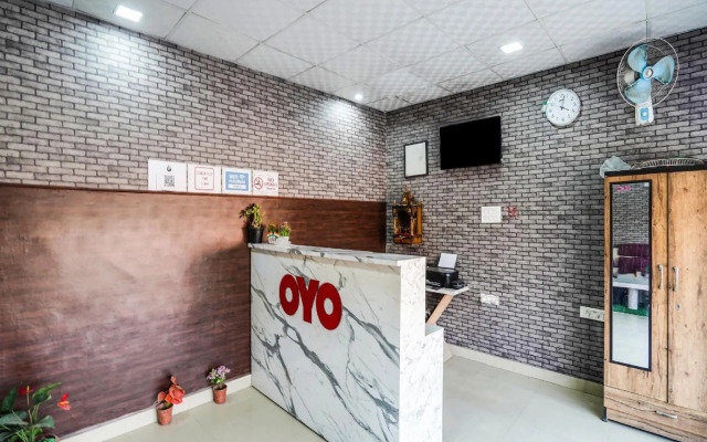 OYO Flagship 80502 Dream Palace Inn