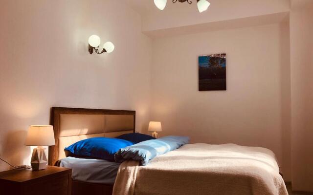 Apartment on Marjanishvili in Tbilisi