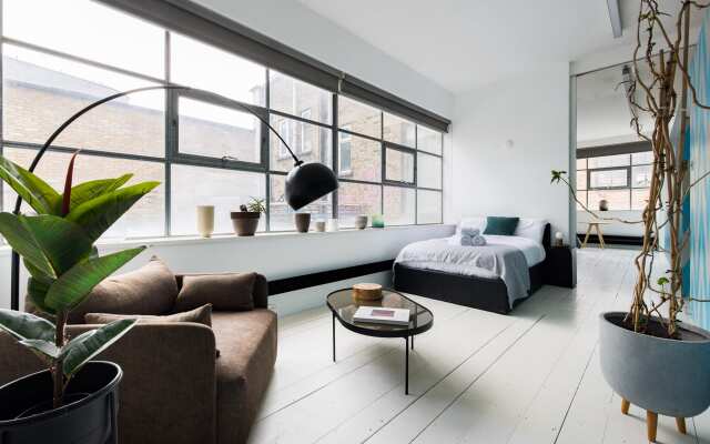 Spacious & Bright Loft Apartment - Shoreditch