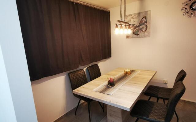 Ema Studio Apartman