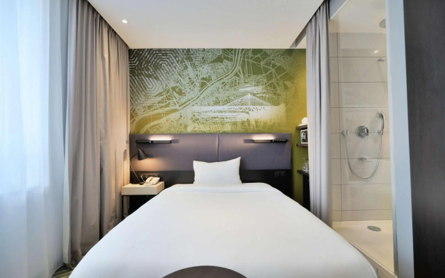 Mercure Warszawa Grand