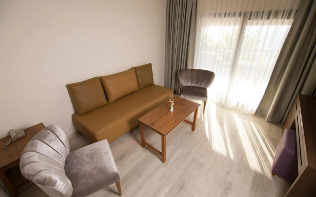 Neopol Hotel Deluxe