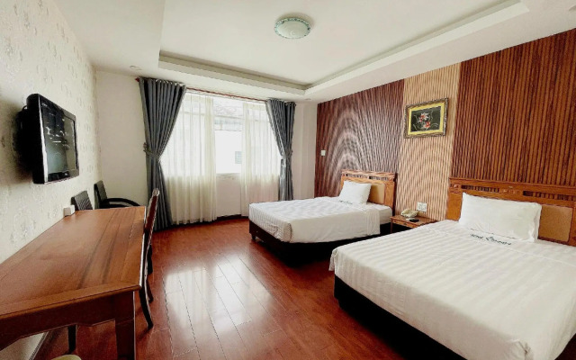 Tre Xanh Hotel