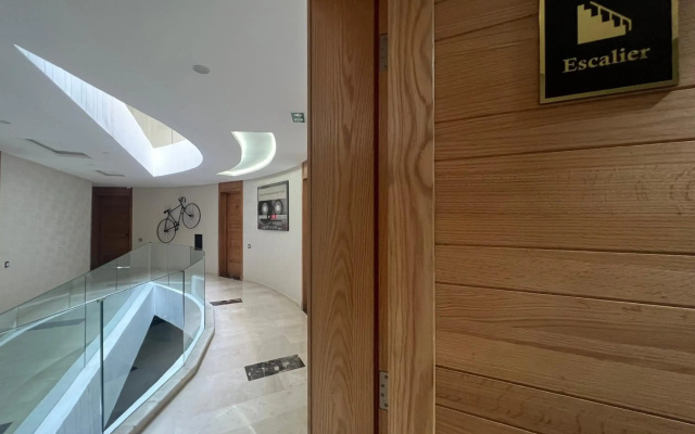 Zen Suites Hotel