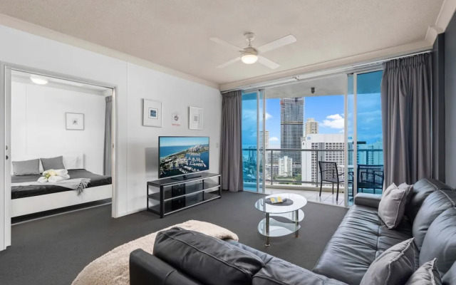 Chevron Renaissance - Wow Stay