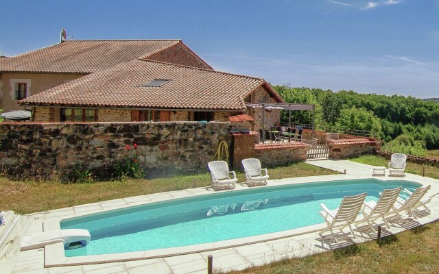 Spacious Holiday Home in Roussines With Private Pool