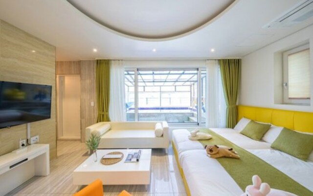 Gapyeong Ramu Poolvilla Pension